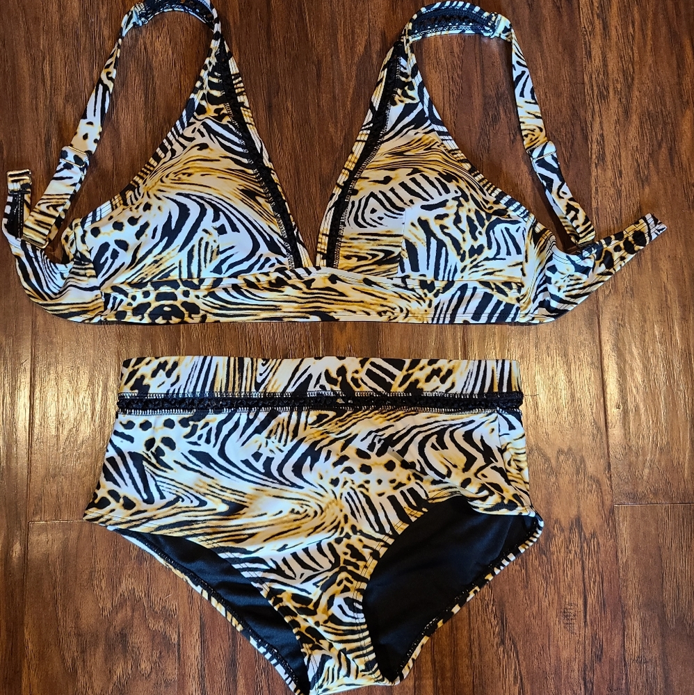 Animal print 2 piece swim bikini set medium